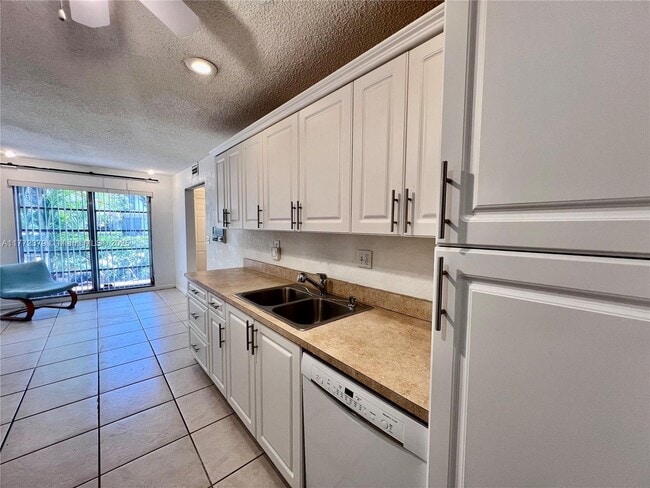 Photo - 3302 Farragut St