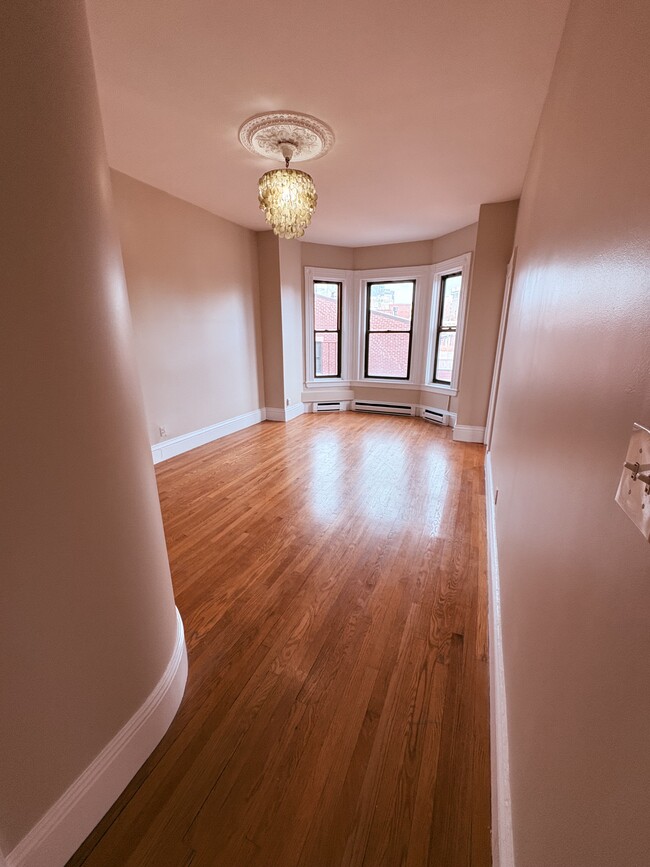 Building Photo - 258 Shawmut Ave Unit 9