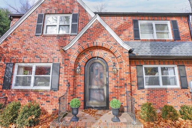 Photo - 350 Converse St