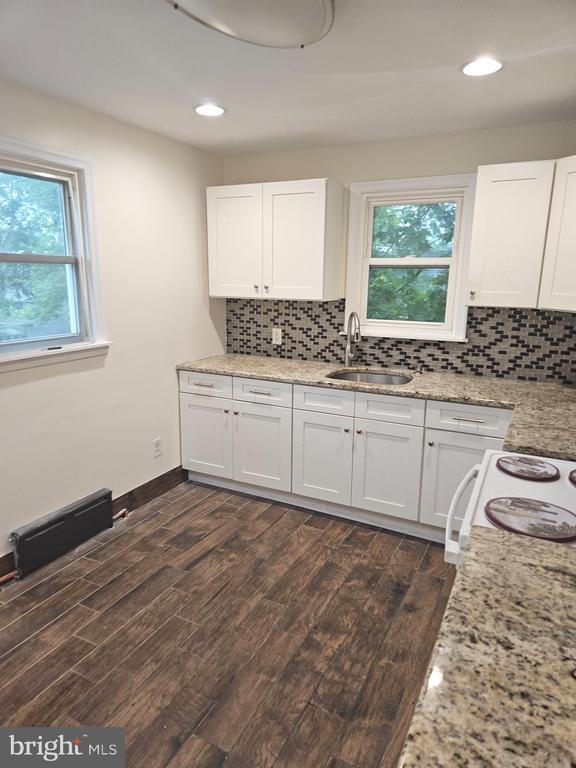 Photo - 215 Chestnut Ave