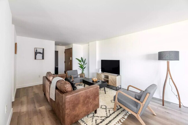 Photo - 250 S Reynolds St Unit 1004