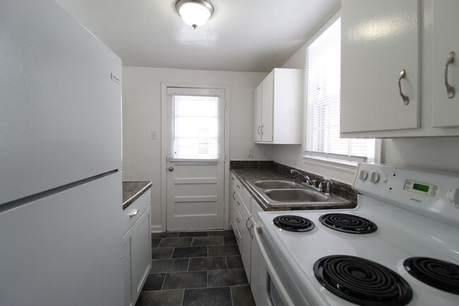 312 E 26th Ave
