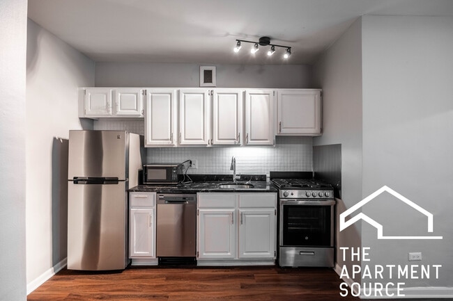 Photo - 1200 N La Salle Dr