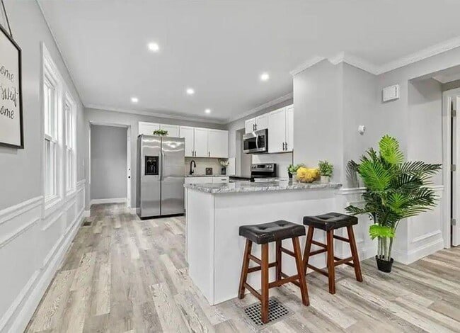 212 Greene St Unit 212-214 Greene St