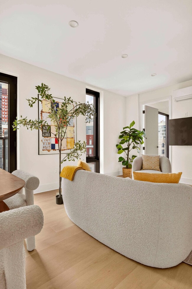 260 Gold St Unit SI ID1610979P