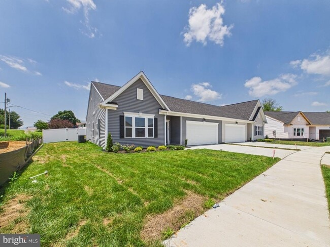 Building Photo - 362 Baker Dr