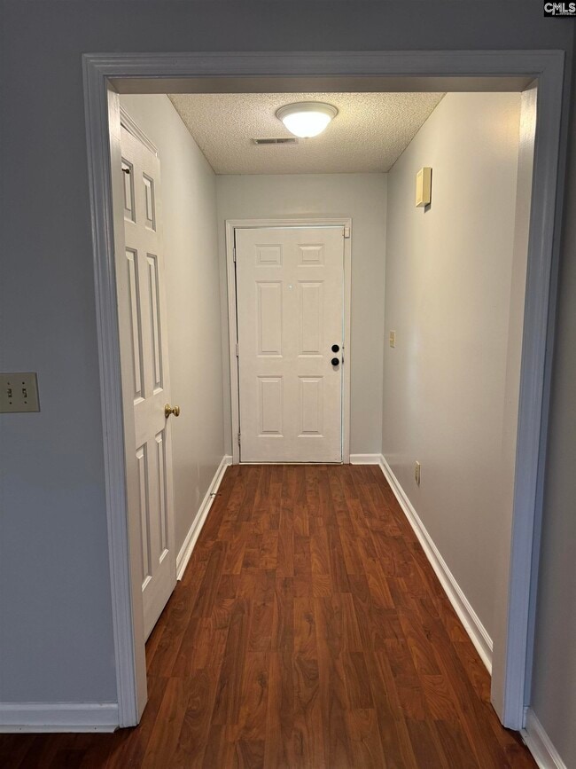 Photo - 143 Bradstone Rd