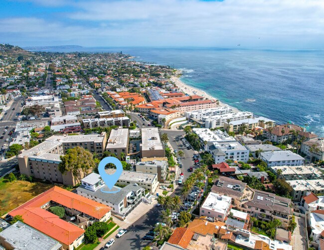 Building Photo - Oceans 315