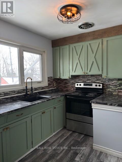 Photo - 468 Bellevue St