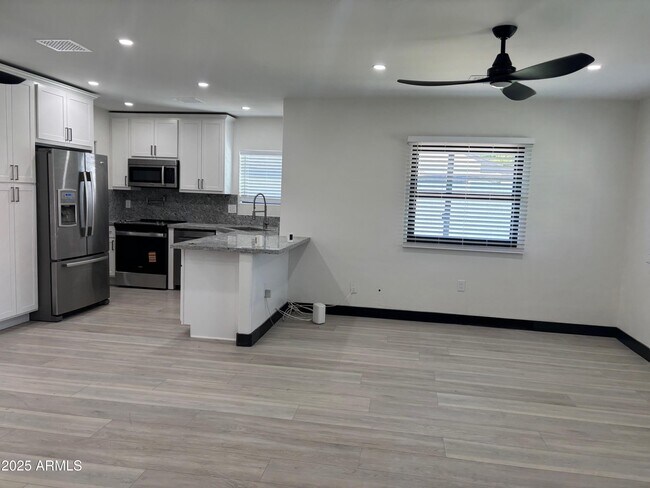 Photo - 505 W Missouri Ave