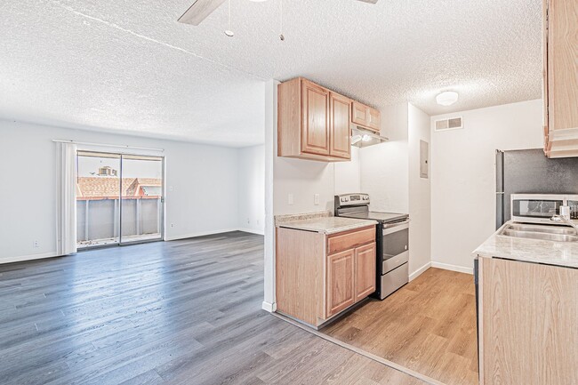 Vibrant Newly Remodeled 2 Bed 1 Bath Condo... - Vibrant Newly Remodeled 2 Bed 1 Bath Condo...