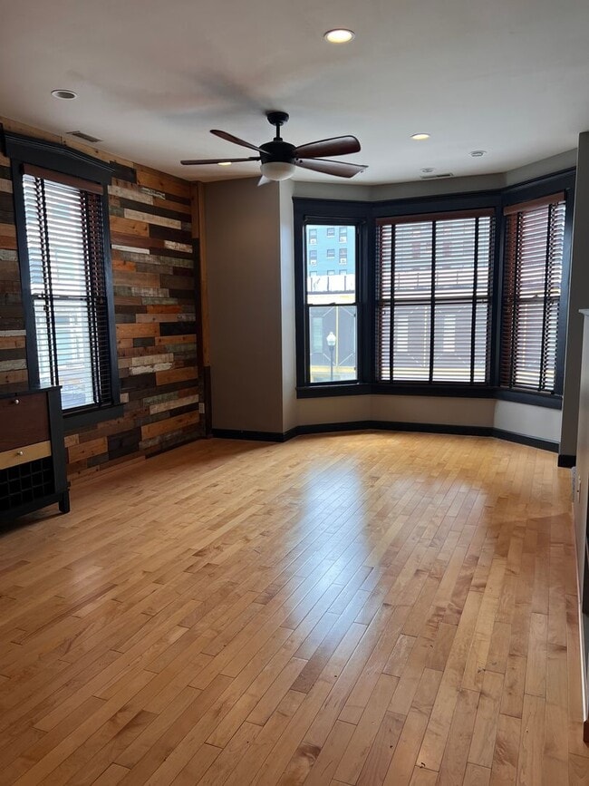 Photo - 214 N 6th St Unidad 214 1/2 N 6th