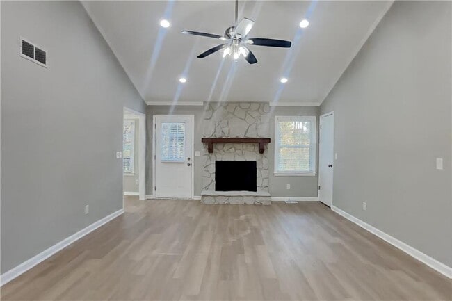 Photo - 1176 Golden Cir SW