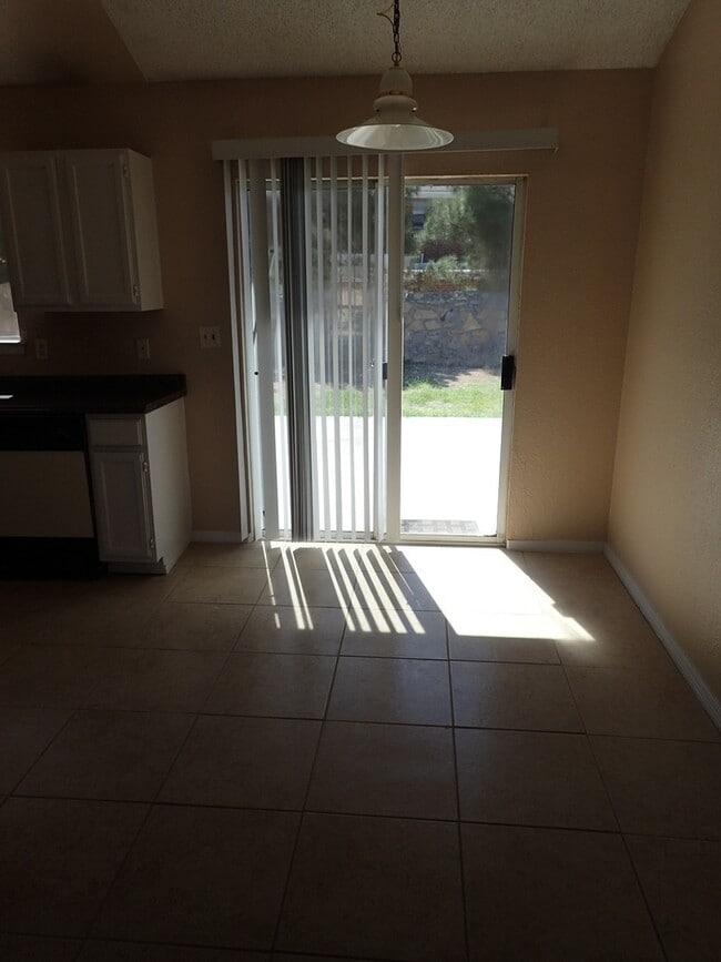 Photo - 11500 Bob Mitchell Dr