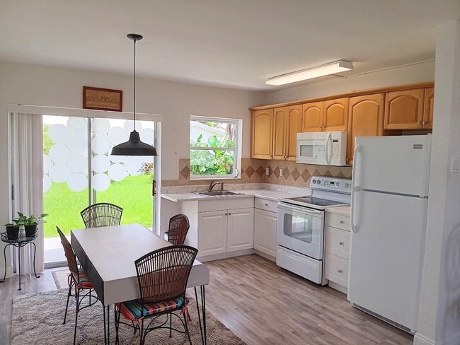 Photo - 7105 NW 74th Pl