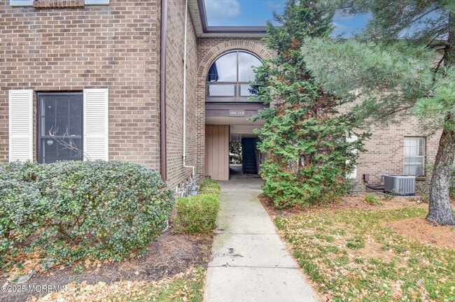 Photo - 1508 Wellington Pl