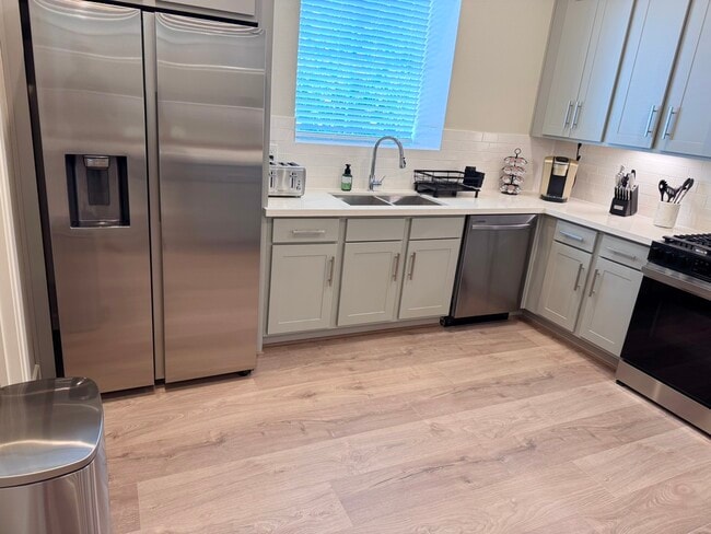 Photo - 131 Eastwood St