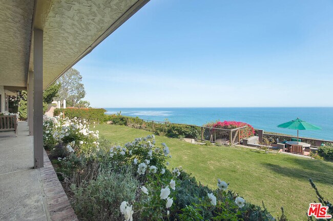 Photo - 29008 Cliffside Dr