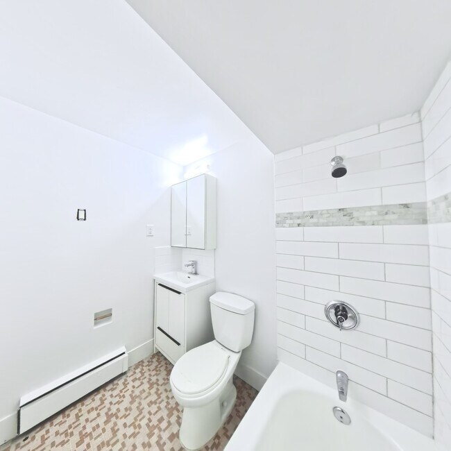 Photo - 1540 Haro St Unit 207