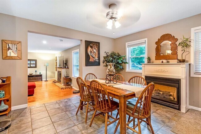 Photo - 56 Morellen Ln Unit A