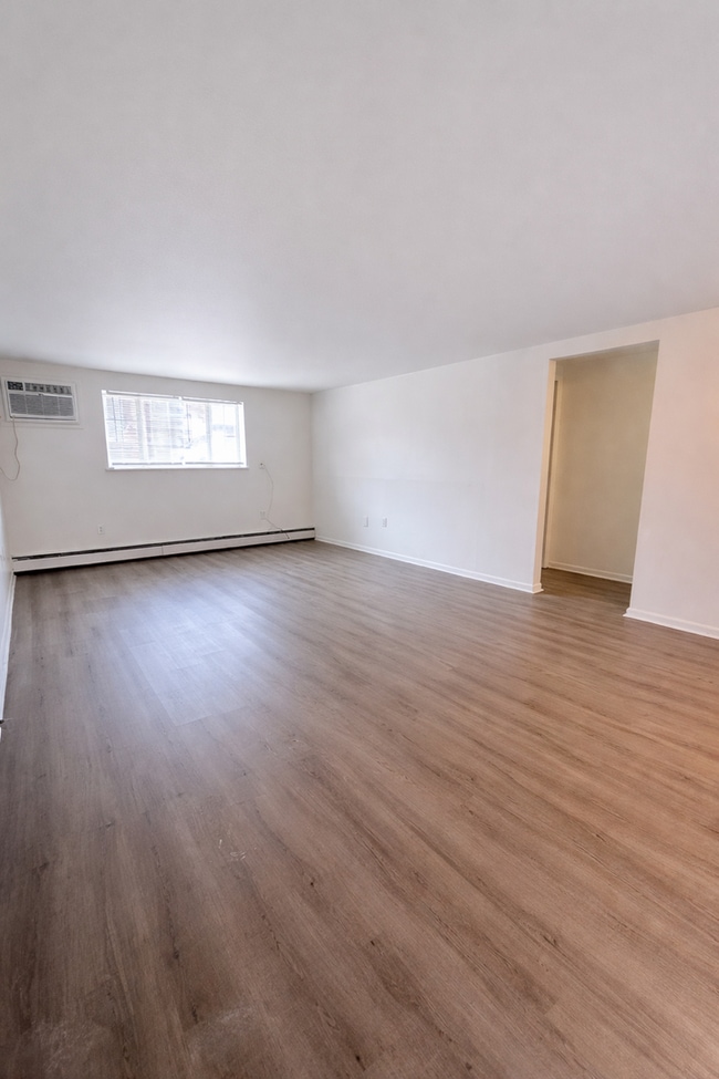 Photo - Charming 2-Bedroom Apartment in Beaver, PA – Apply Today! Unit Jefferson Trace 2-11