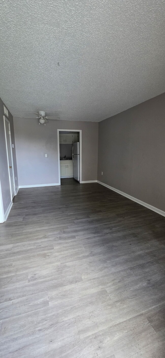 Building Photo - 551 Flemming Way Unit 205