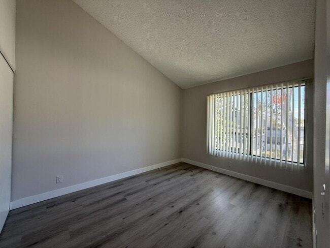 110 N Richmont Dr