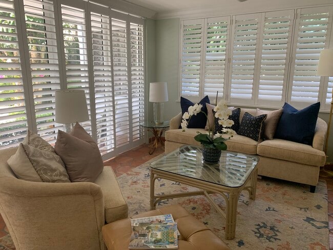 Sala de estar - 401 Peruvian Ave