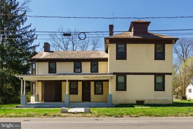 Building Photo - 124 Washington Rd Rental