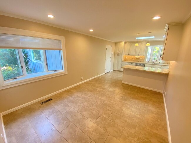 Photo - 3 Bed 2 Bath SIngle Family Home In Walnut Creek (Water, Garbage, Internet Are Included In The Rent)