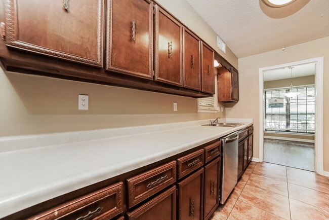 Photo - 5276 Kimbark Woods Dr