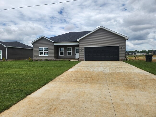 Brand new 3BR 3BA home in Royal Troon Subd... - Brand new 3BR 3BA home in Royal Troon Subd...