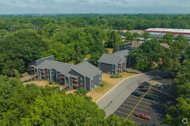 Photo - Leonard East Apartments