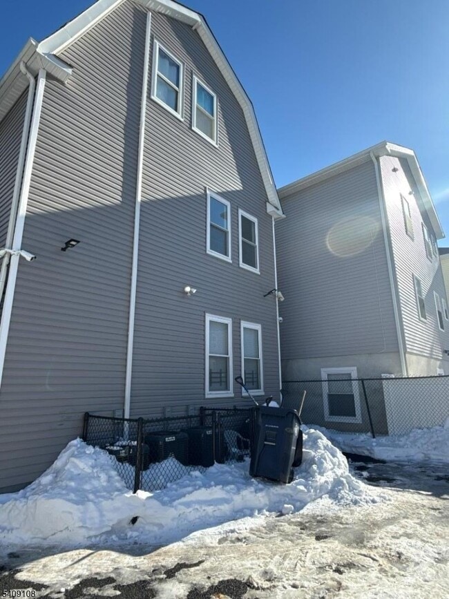 Photo - 913 S 18th St Unit 2