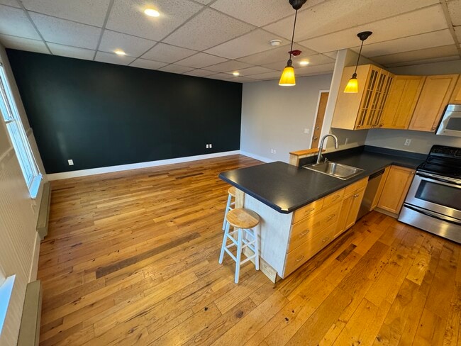 Photo - 38 W Main St Unit 3