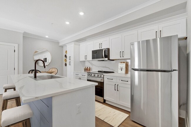 Kitchen - Pointe Grand - Pointe Grand Cassville at Cartersville