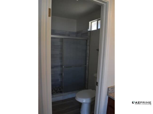 Building Photo - Nice Homes