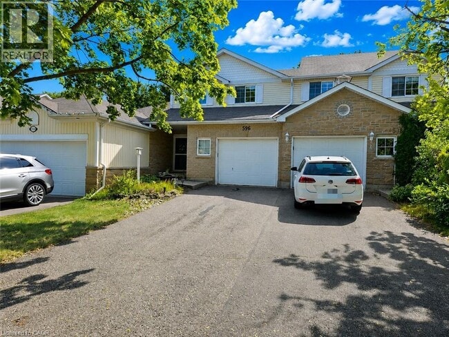 Photo - 596 Spinnaker Crescent