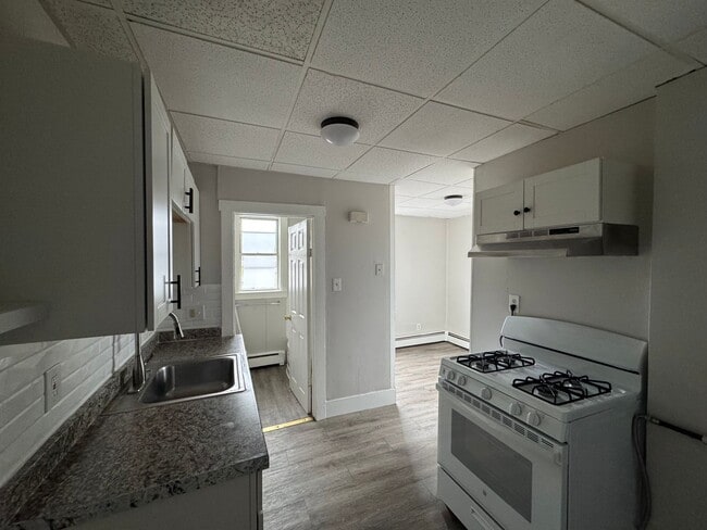 Photo - 72 Broadway-2R Unidad 2R