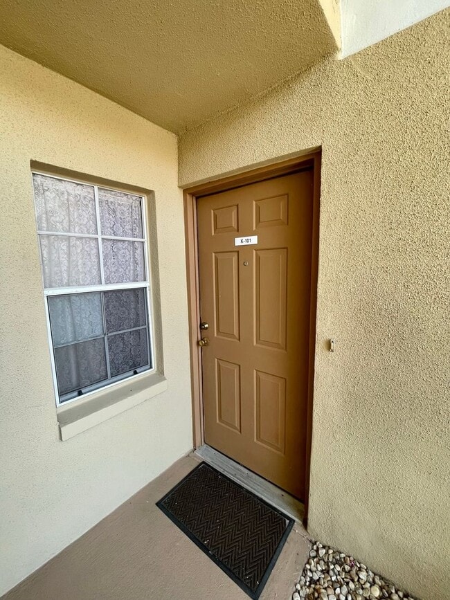 1664 Sunny Brook Ln