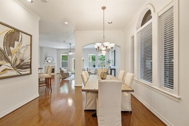 Photo - 5429 Fairdale Ln