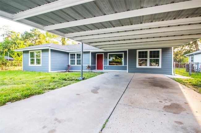 Photo - 1941 Lynnview Dr