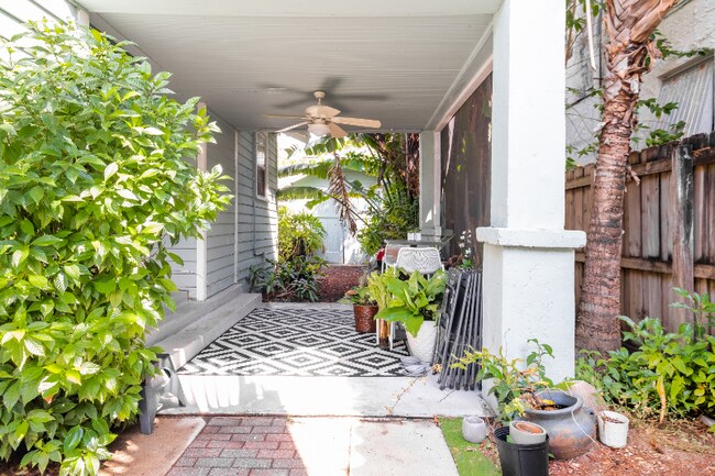 Photo - 27 NE 49th St