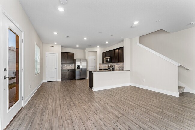 Photo - 4758 Kissimmee