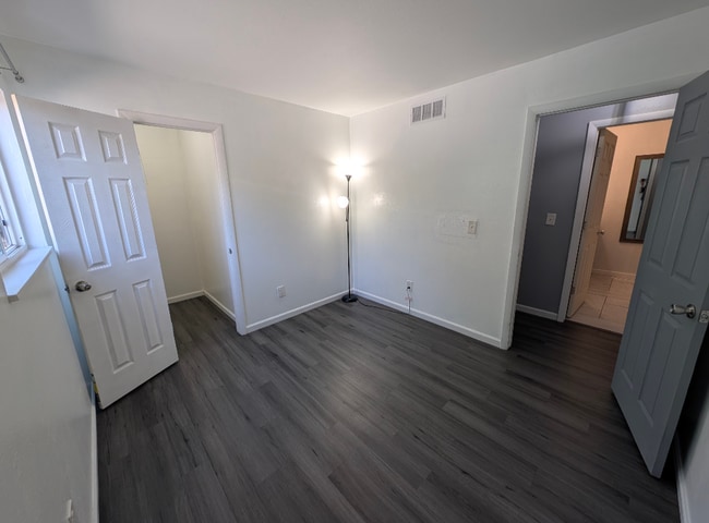 Photo - 7998 Chase Cir