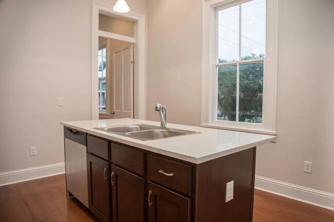 Photo - 3200 Banks St Unit 403 S. Lopez st