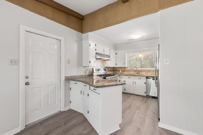 Photo - AUGUST PRE-LEASE Centrally Located Updated...