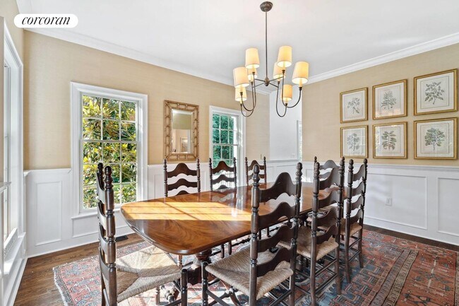 Photo - 328 Noyack Rd