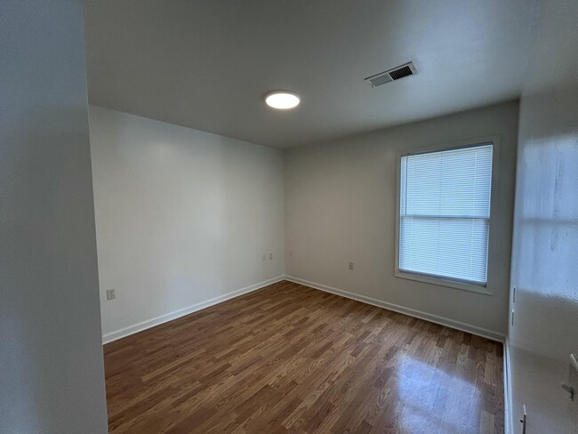 Photo - 10 Driftwood Cir