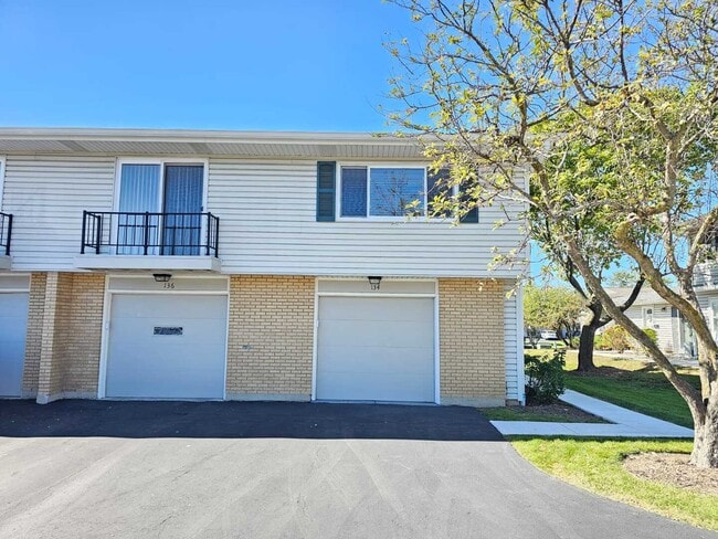 Building Photo - 134 Shattuck Ct Unit 2